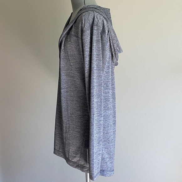 Zella Womens Medium Gray Long Sleeve V-Neck Lightweight Hoodie Top - Picture 3 of 6